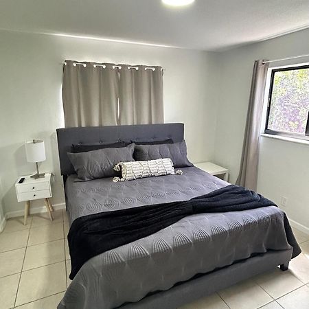 Apartment In Hollywood Close To Shops & Beach 110 외부 사진
