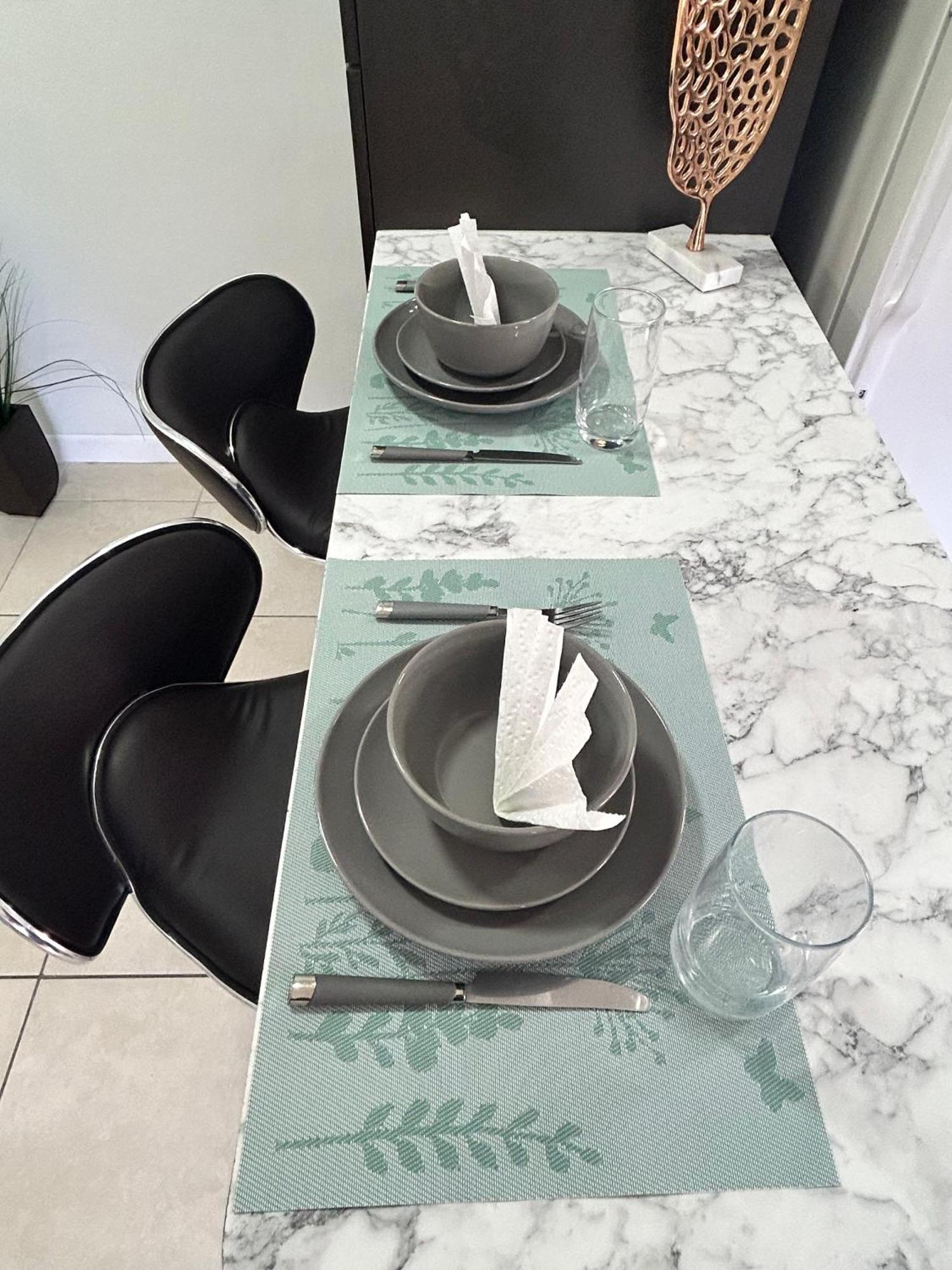 Apartment In Hollywood Close To Shops & Beach 110 외부 사진
