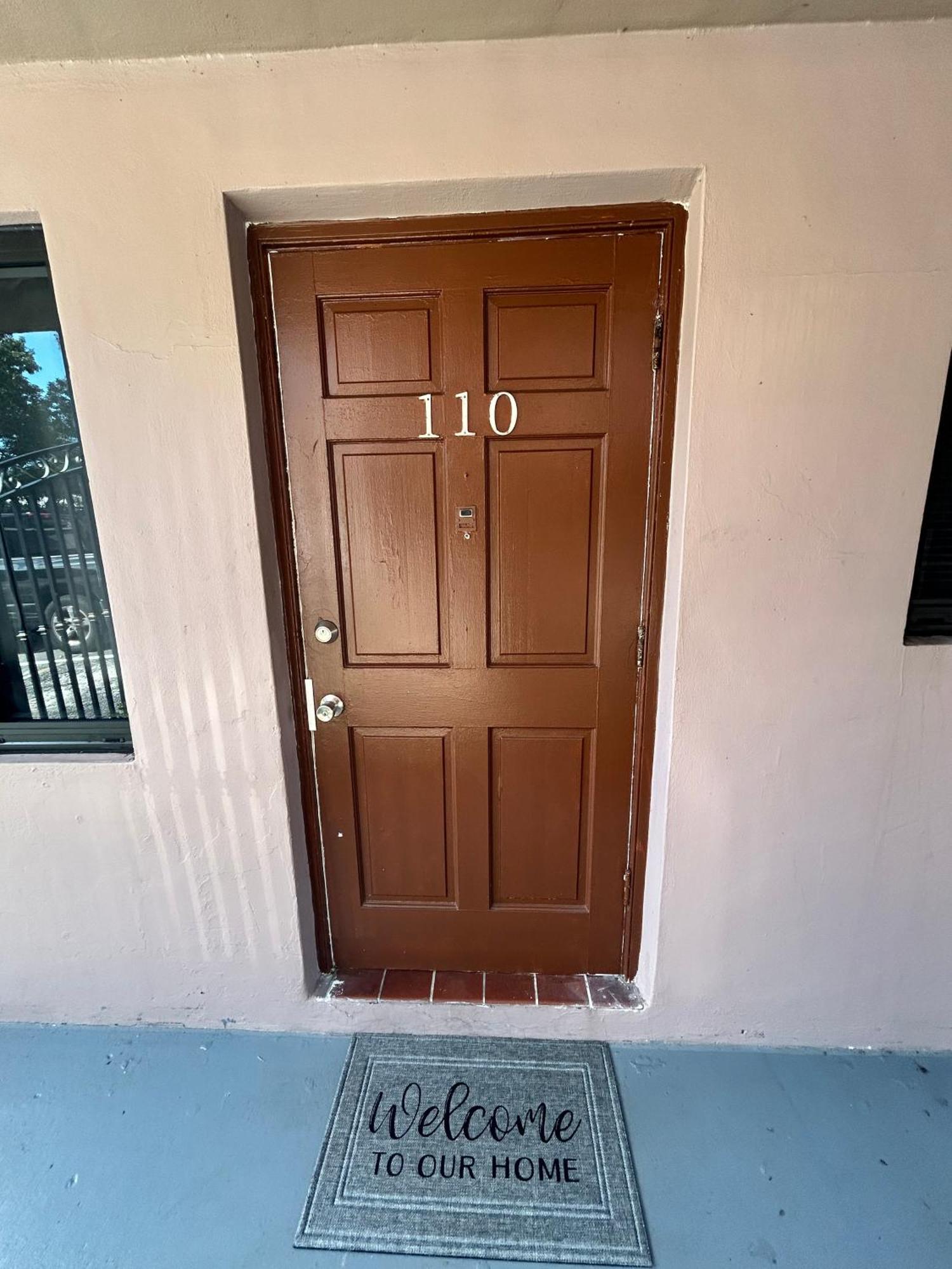 Apartment In Hollywood Close To Shops & Beach 110 외부 사진